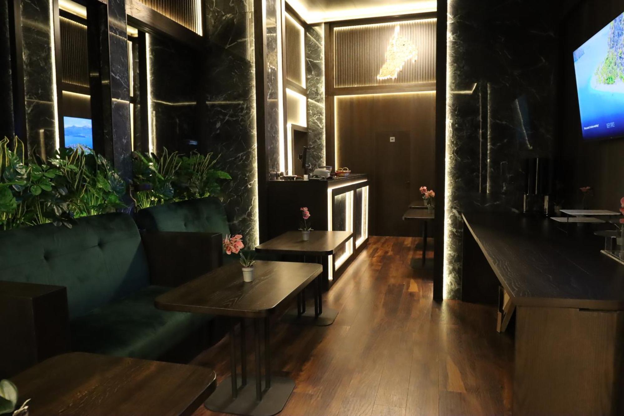 Hotel Macedonia Square Üsküp Dış mekan fotoğraf