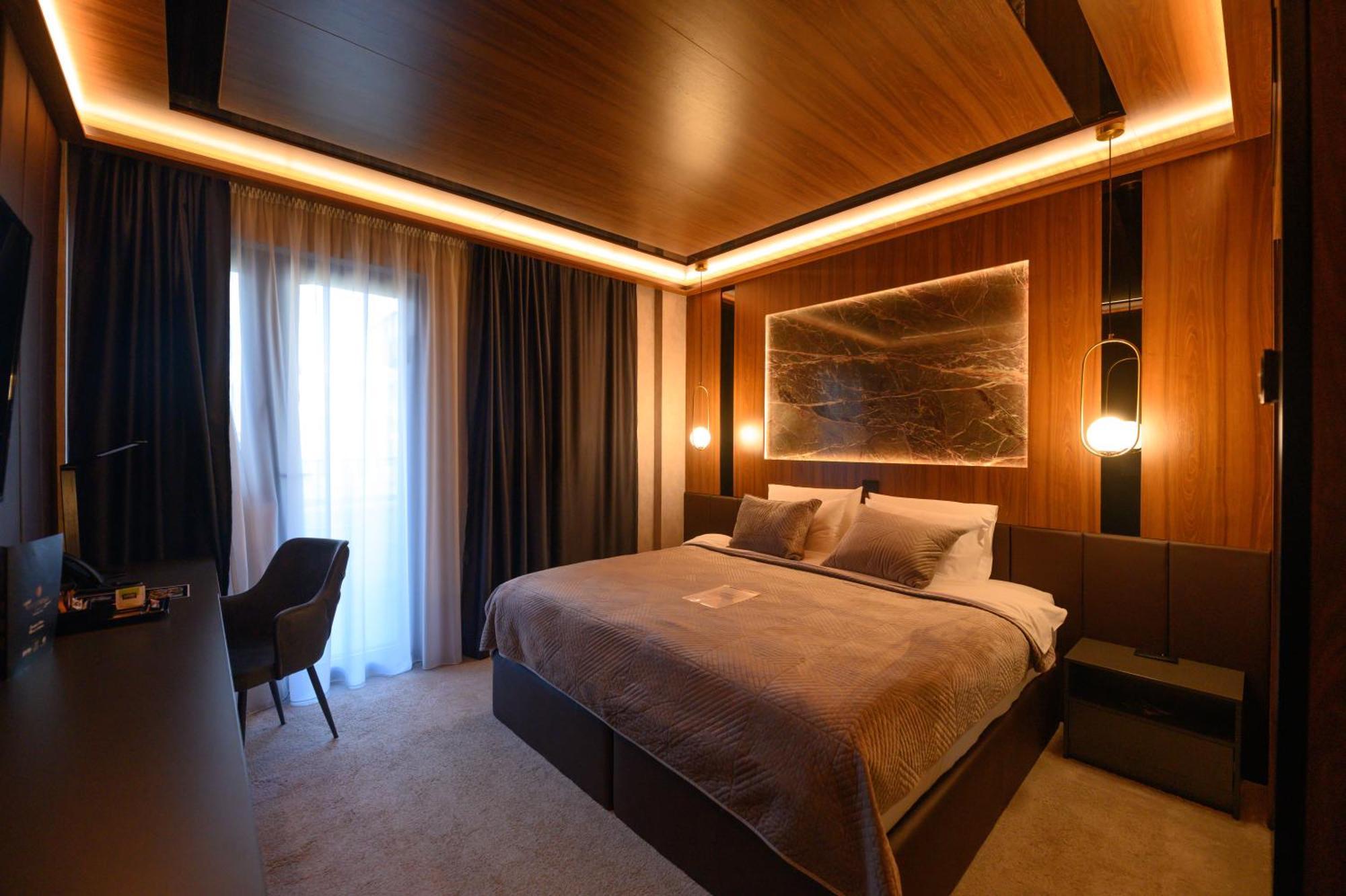Hotel Macedonia Square Üsküp Dış mekan fotoğraf