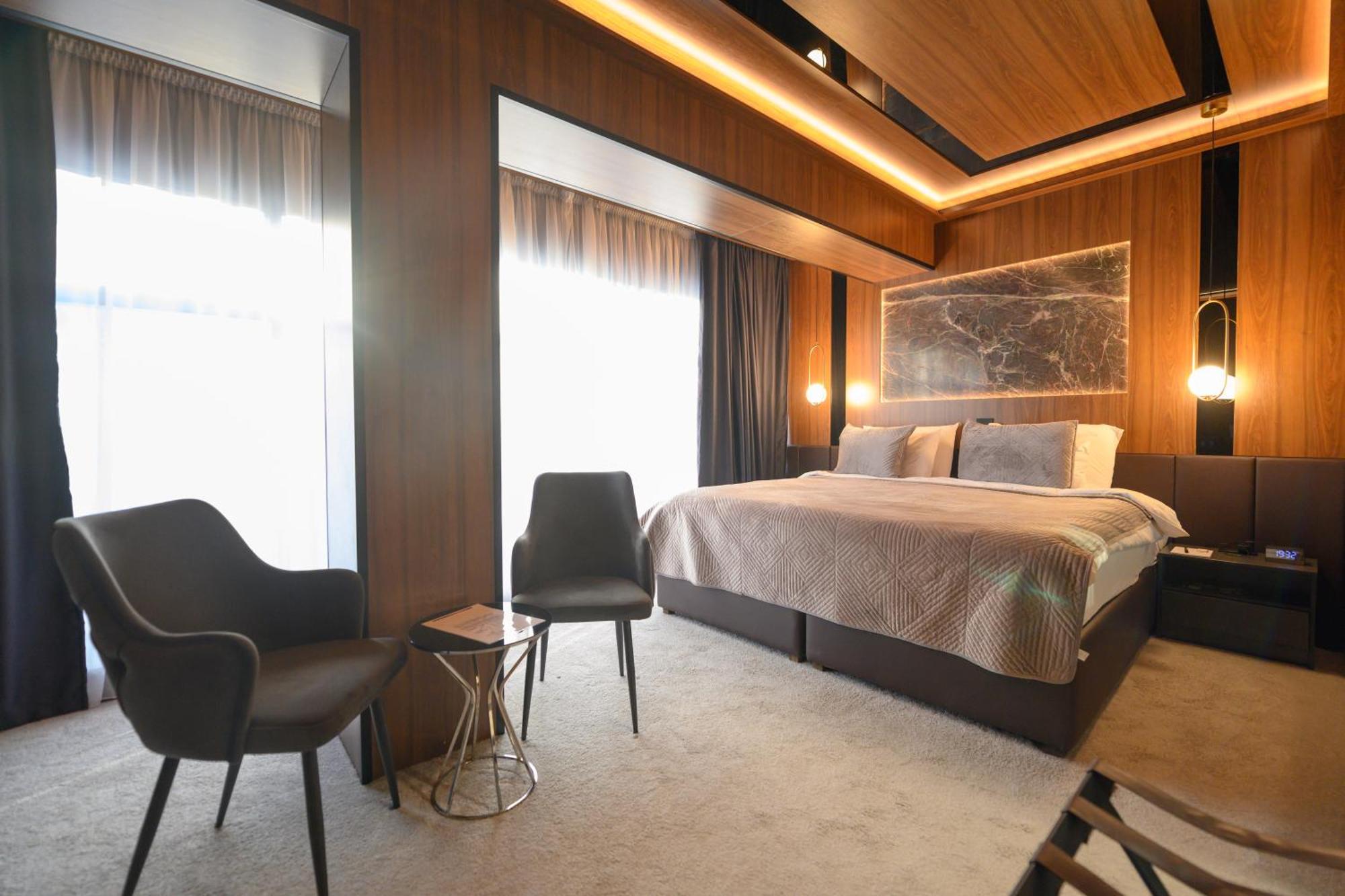 Hotel Macedonia Square Üsküp Dış mekan fotoğraf